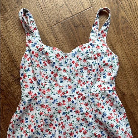 Floral Sleeveless Dress - Picture 2 of 3